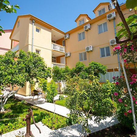 Apartments Dalila Ulcinj Exteriör bild