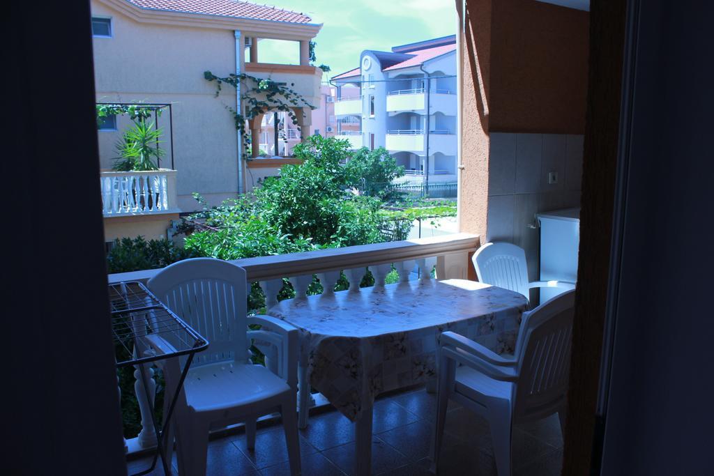 Apartments Dalila Ulcinj Exteriör bild