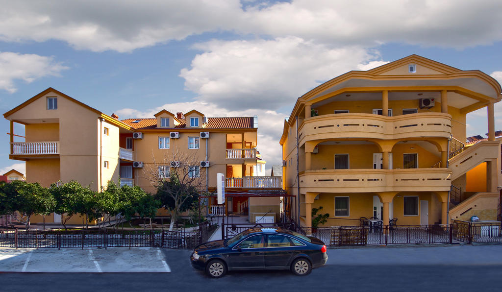 Apartments Dalila Ulcinj Exteriör bild