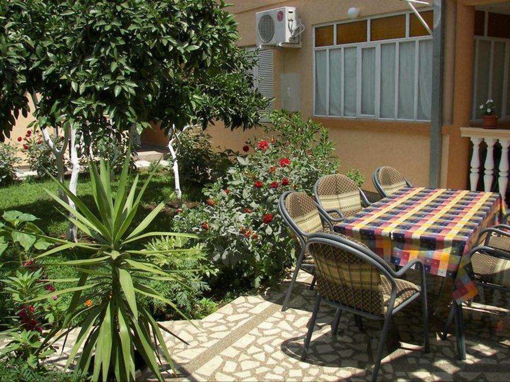 Apartments Dalila Ulcinj Rum bild