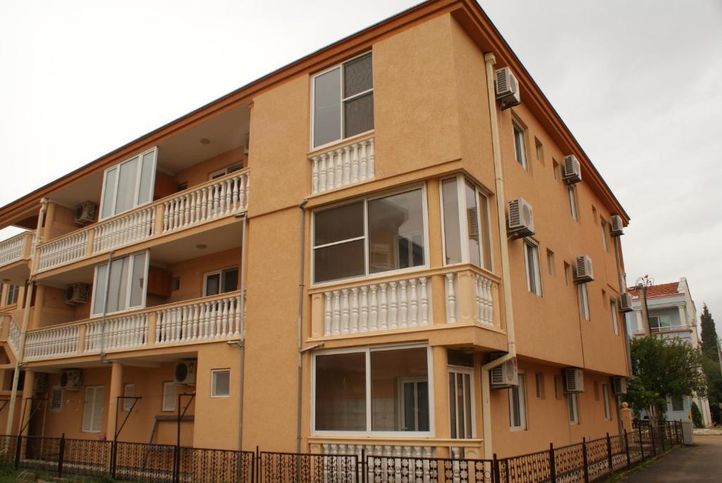 Apartments Dalila Ulcinj Exteriör bild