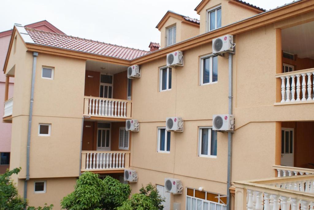 Apartments Dalila Ulcinj Exteriör bild